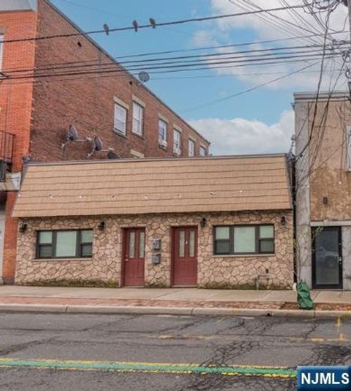 213 Central Ave, East Newark, NJ, 07029-2708 | Card Image