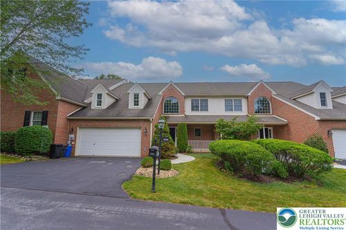 4706 Pinehurst Cir, CENTER VALLEY, PA, 18034-8432 | Card Image