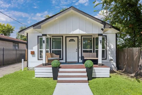 2631 Stevens St, Houston, TX, 77026-6068 | Card Image