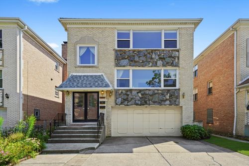 5033 Carol St, Skokie, IL, 60077-2202 | Card Image