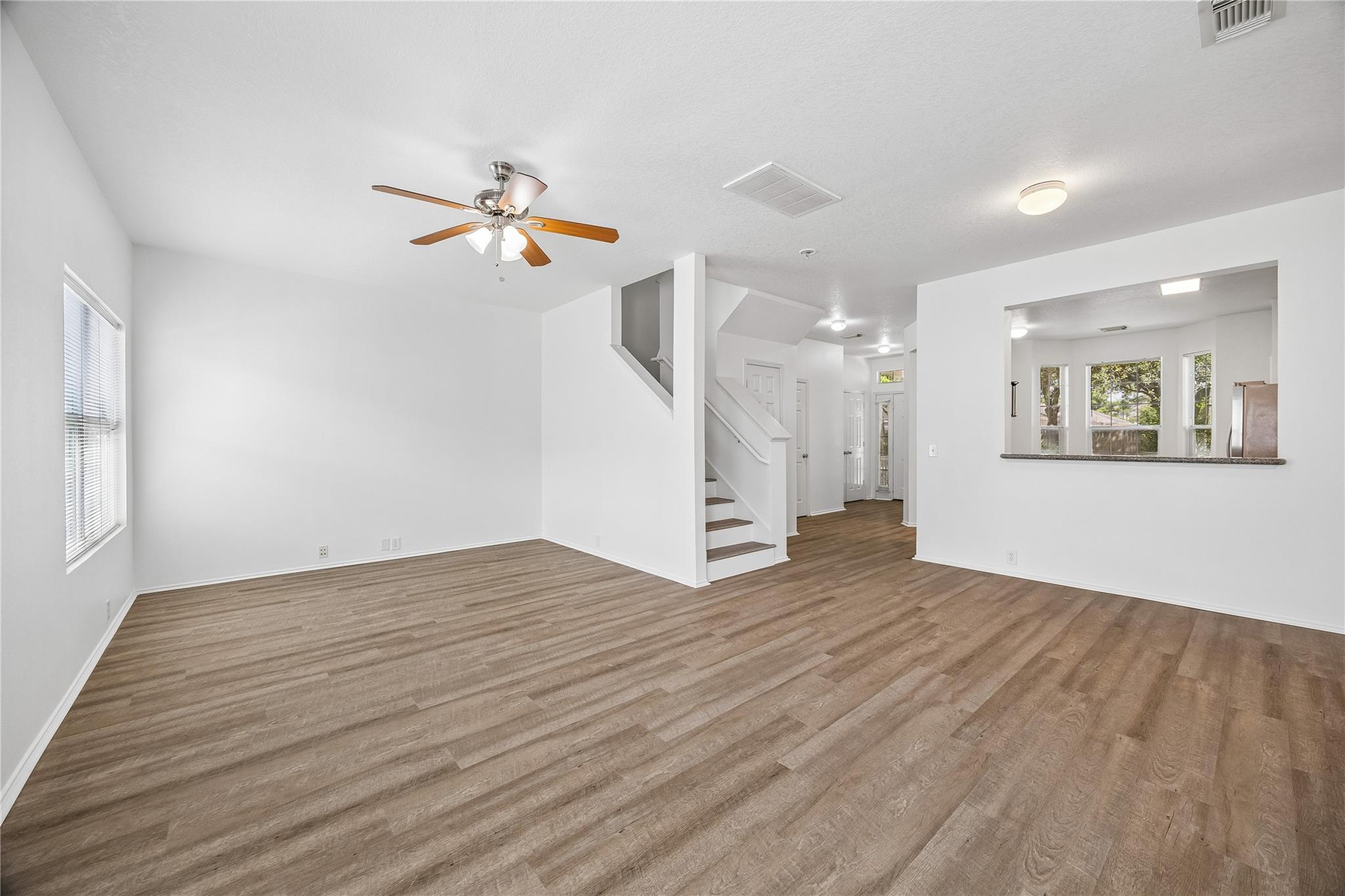 Residential Lease in Spring 5