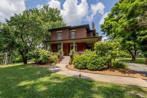 709 Gilman St, Moberly, MO, 65270-1737 | Card Image