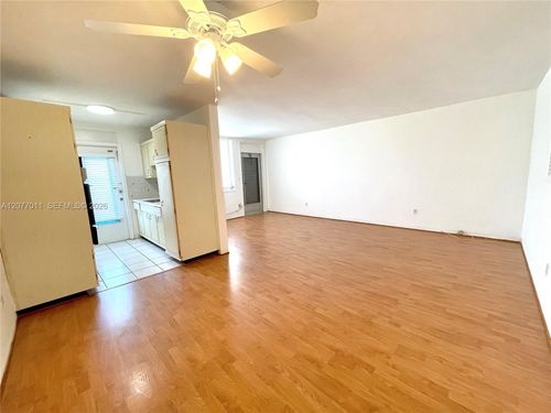 30-441 Collins Avenue, Miami Beach, FL, 33139 | Card Image