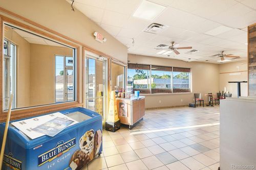 3405 Clio Rd, Flint, MI, 48504-1836 | Card Image