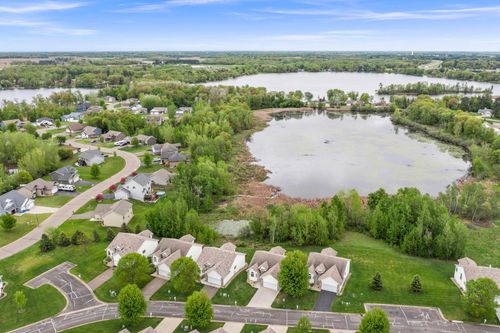 333 25th Ln Se, Cambridge, MN, 55008-7122 | Card Image