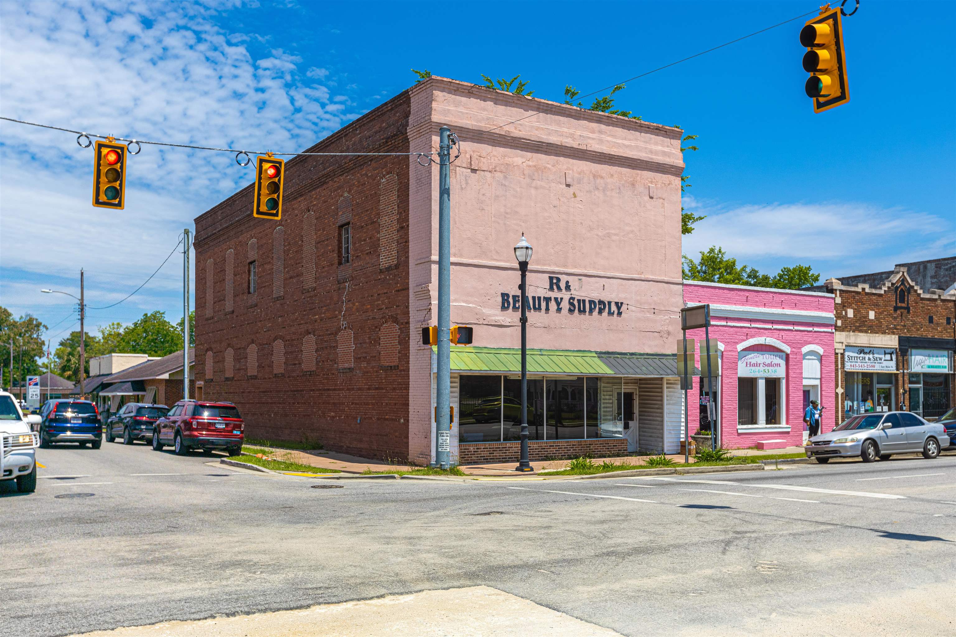 1 E Main St, Andrews, SC 29510