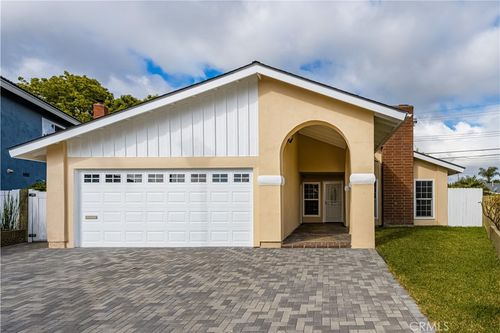 5222 Auburn Cir, Westminster, CA, 92683-1711 | Card Image