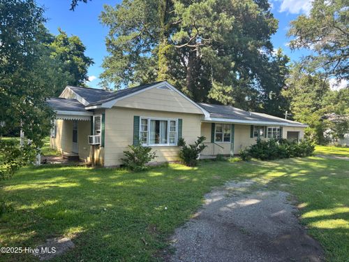 207 West Ave, Plymouth, NC, 27962-2129 | Card Image