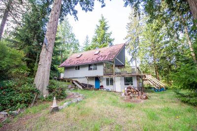 7972 - 7976 Wildwood Rd, House other with 1 bedrooms, 1 bathrooms and 3 parking in Halfmoon Bay BC | Image 1