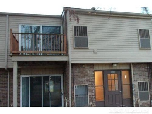 38220 Fairway Ct, Clinton Township, MI, 48038-3493 | Card Image