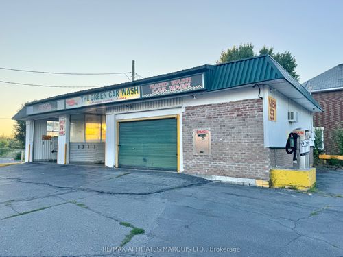 447 2nd St W, Cornwall, ON, K6J1H3 | Card Image
