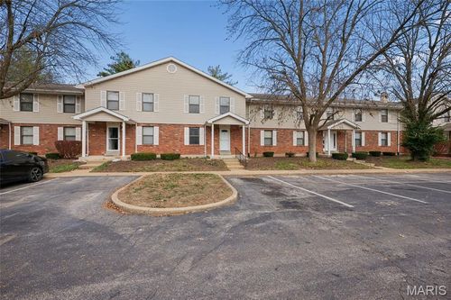 1911 Suns Up Ct, Florissant, MO, 63031-2780 | Card Image