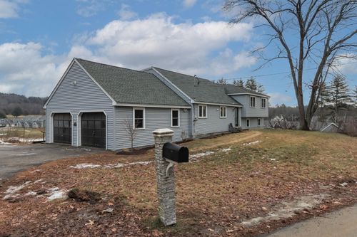 481 Woodlawn Ridge Rd, Pembroke, NH, 03275-3134 | Card Image