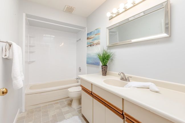 1015 163 St, House other with 3 bedrooms, 3 bathrooms and 6 parking in Surrey BC | Image 25