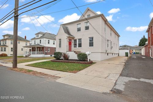 608 Main St, Sayreville, NJ, 08872-1337 | Card Image