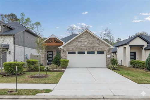 40704 Guillemont Ln, Magnolia, TX, 77354-7052 | Card Image