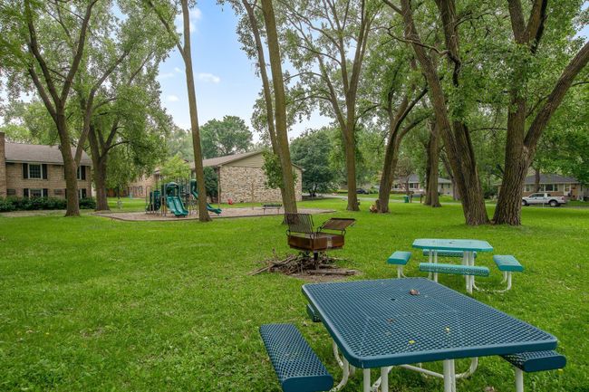 APT-4 - 4584 Cedar Lake Rd S, Condo with 2 bedrooms, 1 bathrooms and null parking in Saint Louis Park MN | Image 30