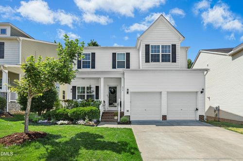 800 Crosstie St, Knightdale, NC, 27545-9756 | Card Image