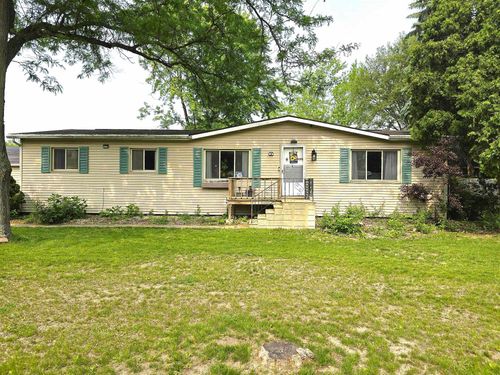 19-19 Falling Creek Dr, Janesville, WI, 53548-9267 | Card Image