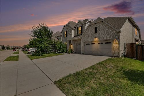 561 Letara Ranch Rd, Haslet, TX, 76052-3091 | Card Image