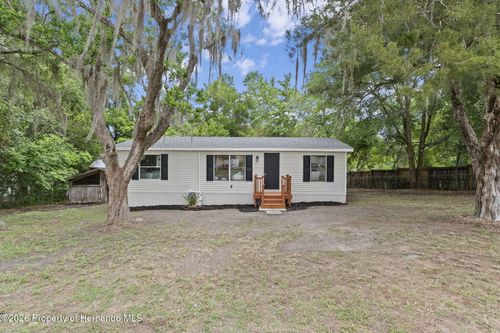8017 E Skyline Lane, Floral City, FL, 34436 | Card Image