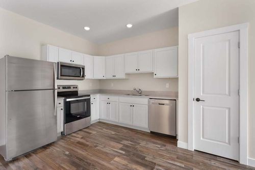 302-1156 Devils Glen Road, Bettendorf, IA, 52722 | Card Image