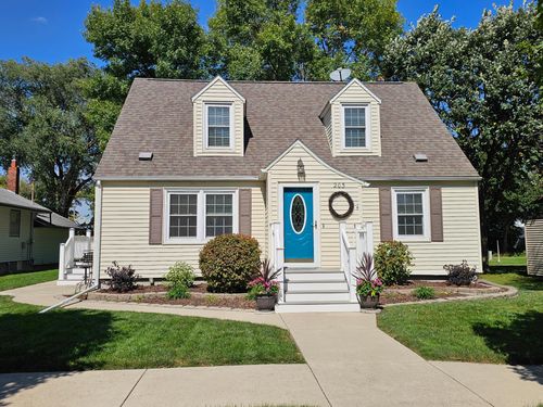 203 3rd Ave E, Lamberton, MN, 56152-1120 | Card Image