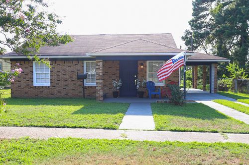 400 3rd St Se, Springhill, LA, 71075-3408 | Card Image