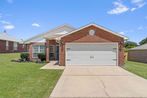 277 Limestone Cir, Crestview, FL, 32539-5795 | Card Image