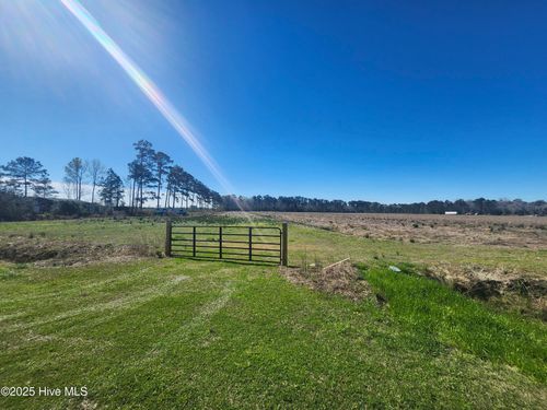 901 Murphy Farm Rd, Merritt, NC, 28556-9519 | Card Image
