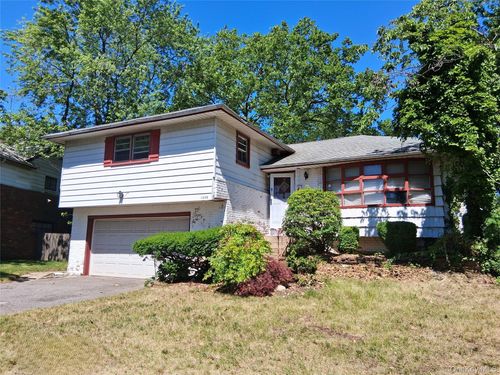 1036 Furth Road, Hempstead, NY, 11581 | Card Image