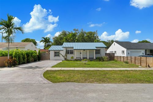 6381 Sw 39th St, Miami, FL, 33155-4811 | Card Image