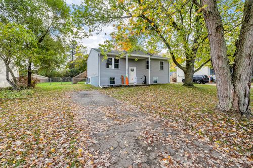4017 Cash Dr, Jackson, MI, 49201-8811 | Card Image
