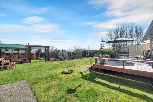795 Upland Dr, House other with 3 bedrooms, 2 bathrooms and 2 parking in Campbell River BC | Image 38