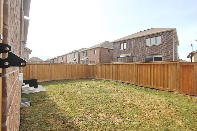 16 Dolucci Cres, House other with 4 bedrooms, 3 bathrooms and 2 parking in Brampton ON | Image 16