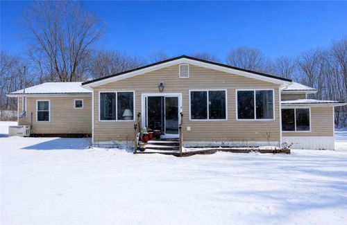 140 Wick Rd, Slippery Rock, PA, 16057-2318 | Card Image