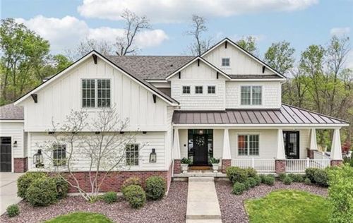 8719 Sycamore Ave, Kansas City, MO, 64138-4176 | Card Image