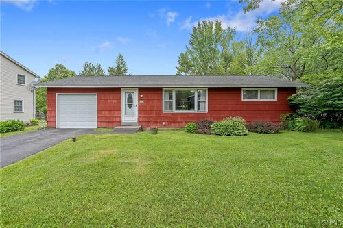 221 Greentree Dr, East Syracuse, NY, 13057-1617 | Card Image