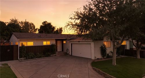 9106 Lev Ave, Arleta, CA, 91331-4813 | Card Image