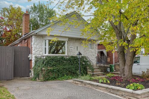 651 Cosburn Ave, East York, ON, M4C2V1 | Card Image