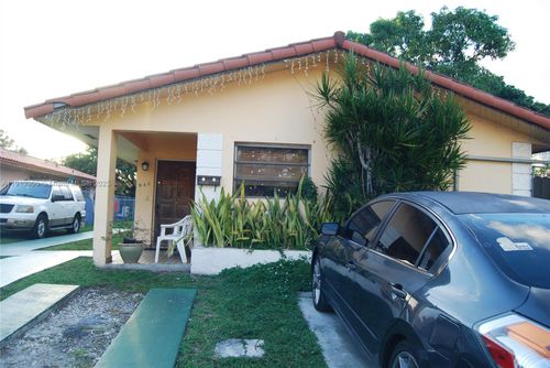 950 Sw 13th Ct, Miami, FL, 33135-5432 | Card Image