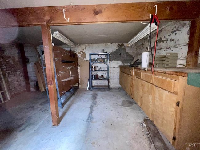 2827 S 1050 E, House other with 3 bedrooms, 2 bathrooms and null parking in Hagerman ID | Image 28