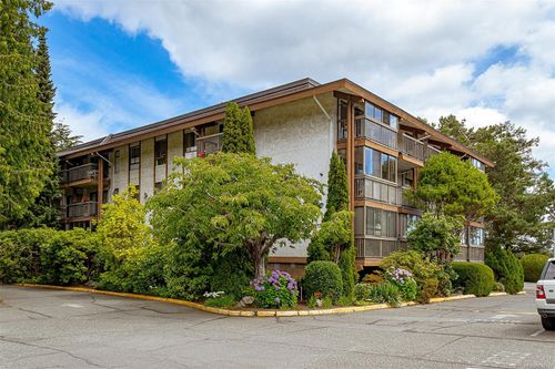 310-1009 Mckenzie Ave, Saanich, BC, V9B4B1 | Card Image