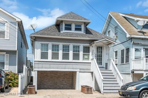 230 Hamilton Ave, Seaside Heights, NJ, 08751-2322 | Card Image