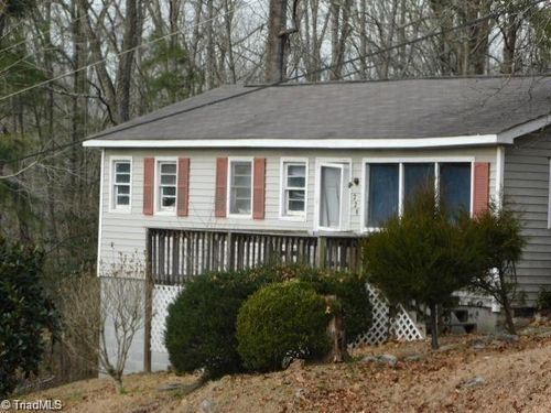 228 Springdale Dr, Troy, NC, 27371-8371 | Card Image