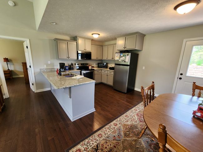 4574 Long Creek Rd, House other with 3 bedrooms, 2 bathrooms and 2 parking in Lafayette TN | Image 7