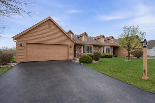 W180N9879 Riversbend Cir W, Germantown, WI, 53022-4658 | Card Image