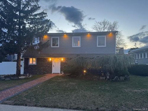 48 Ripple Ln, Levittown, NY, 11756-5735 | Card Image