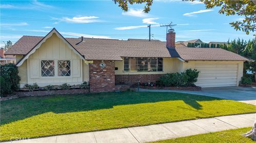 3312 W Glen Holly Dr, Anaheim, CA, 92804-3714 | Card Image