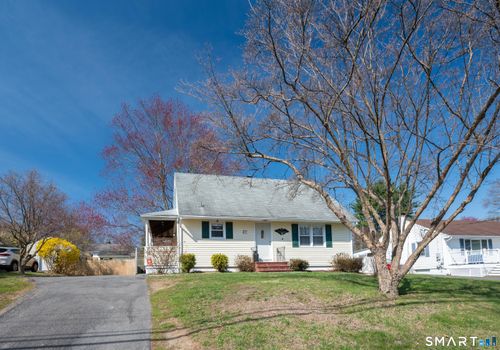 64 Golden Hill Rd, Danbury, CT, 06811-4637 | Card Image